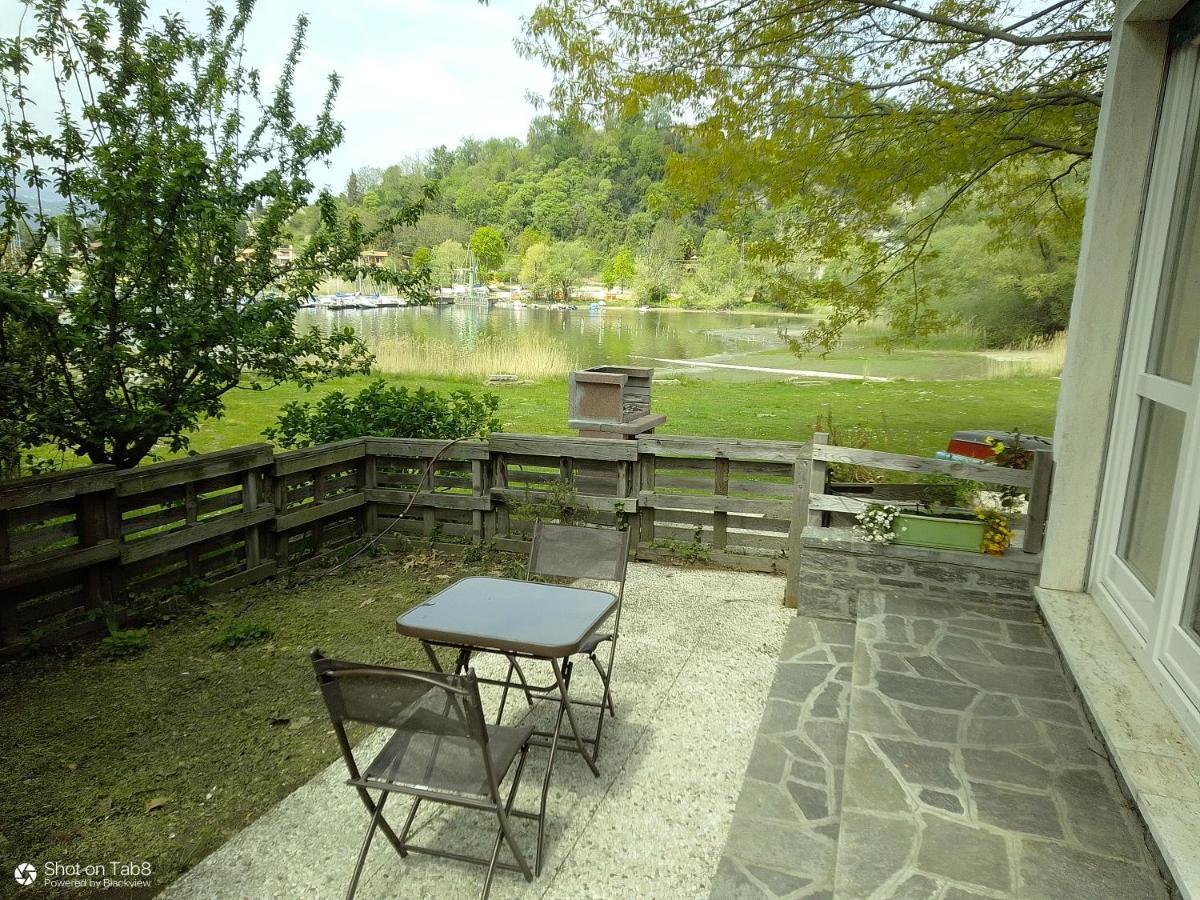 Villa Residenza 3 Magnolie Monvalle Esterno foto